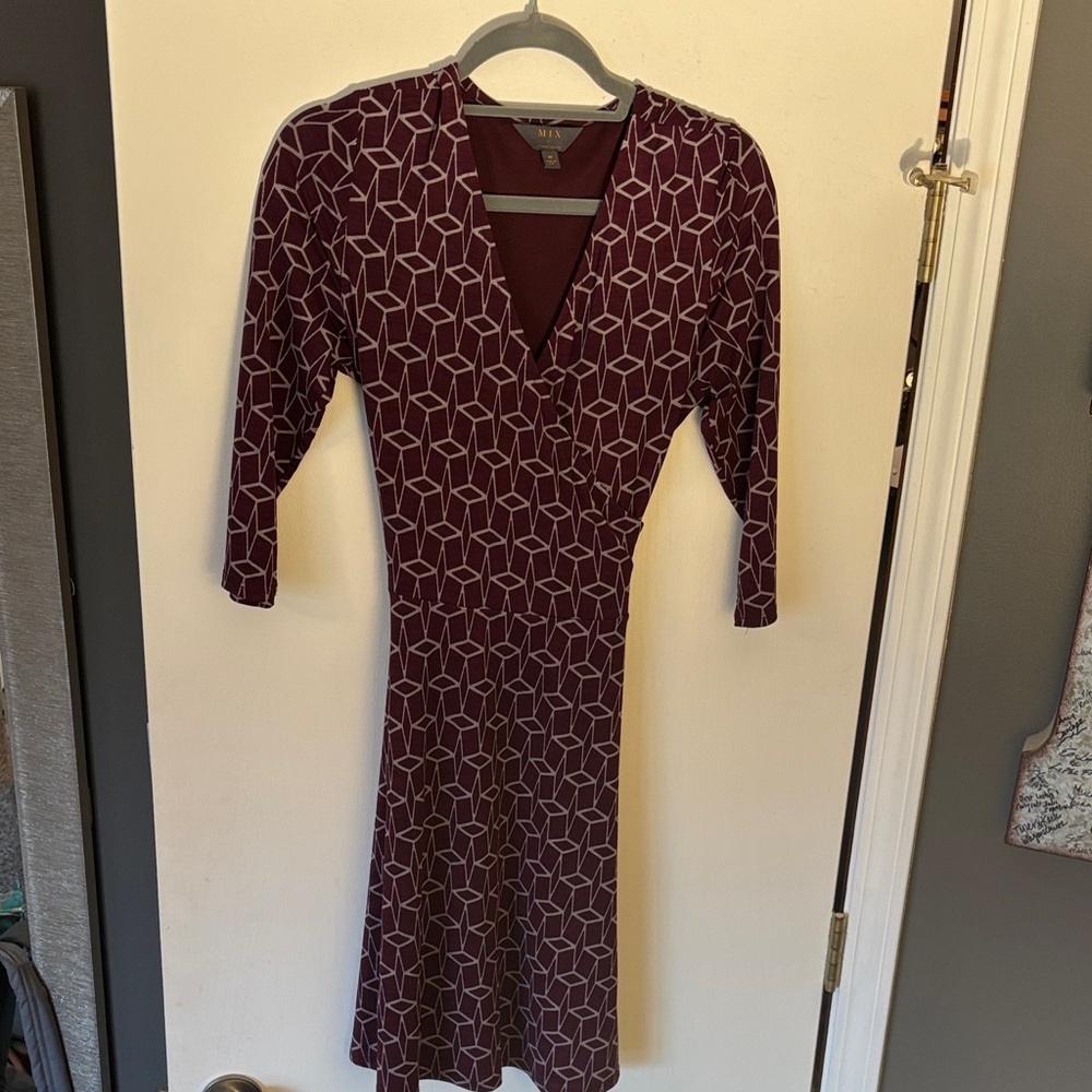 Mi Long Sleeve Dress in Purple with Geometric Design